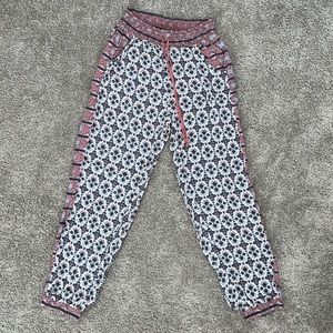 AE jogger printed pants in XS